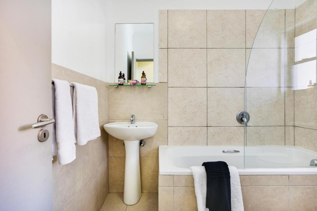 The Amalfi Boutique Hotel Кейптаун Екстериор снимка